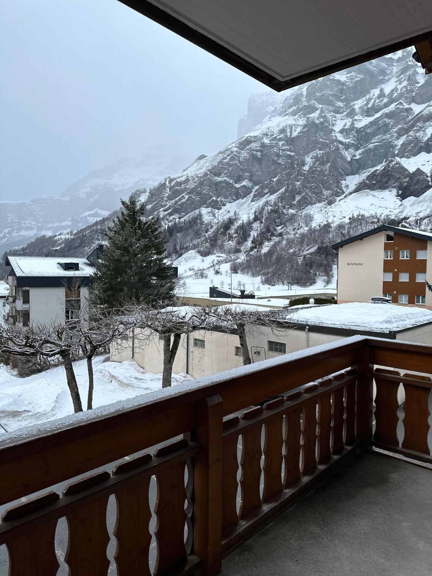 Touristenheim Bergfreude Leukerbad Eksteriør billede